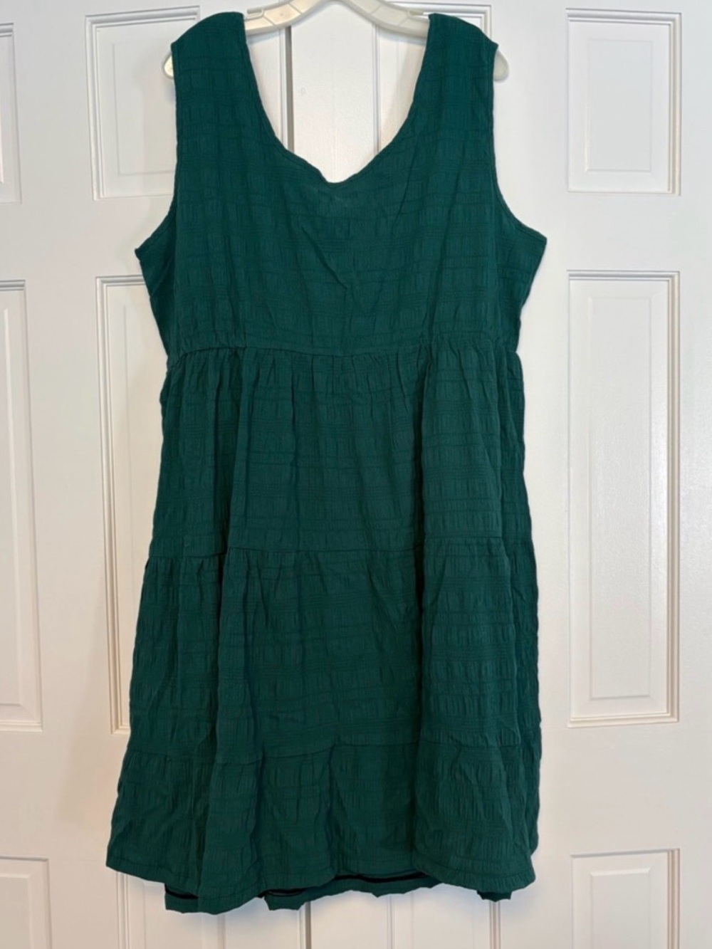 BloomChic Green Tiered Sleeveless Dress - Picture 2 of 3